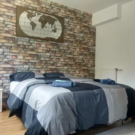 Chic Apart Terrace Garden Parking Apartament